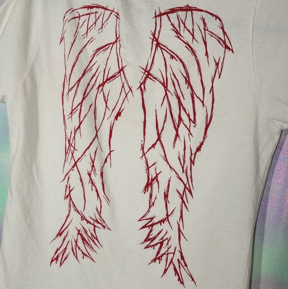 Hot Topic Ophan Black Women's White Sestra Red Winged Back Shirt Size Large - Picture 9 of 9